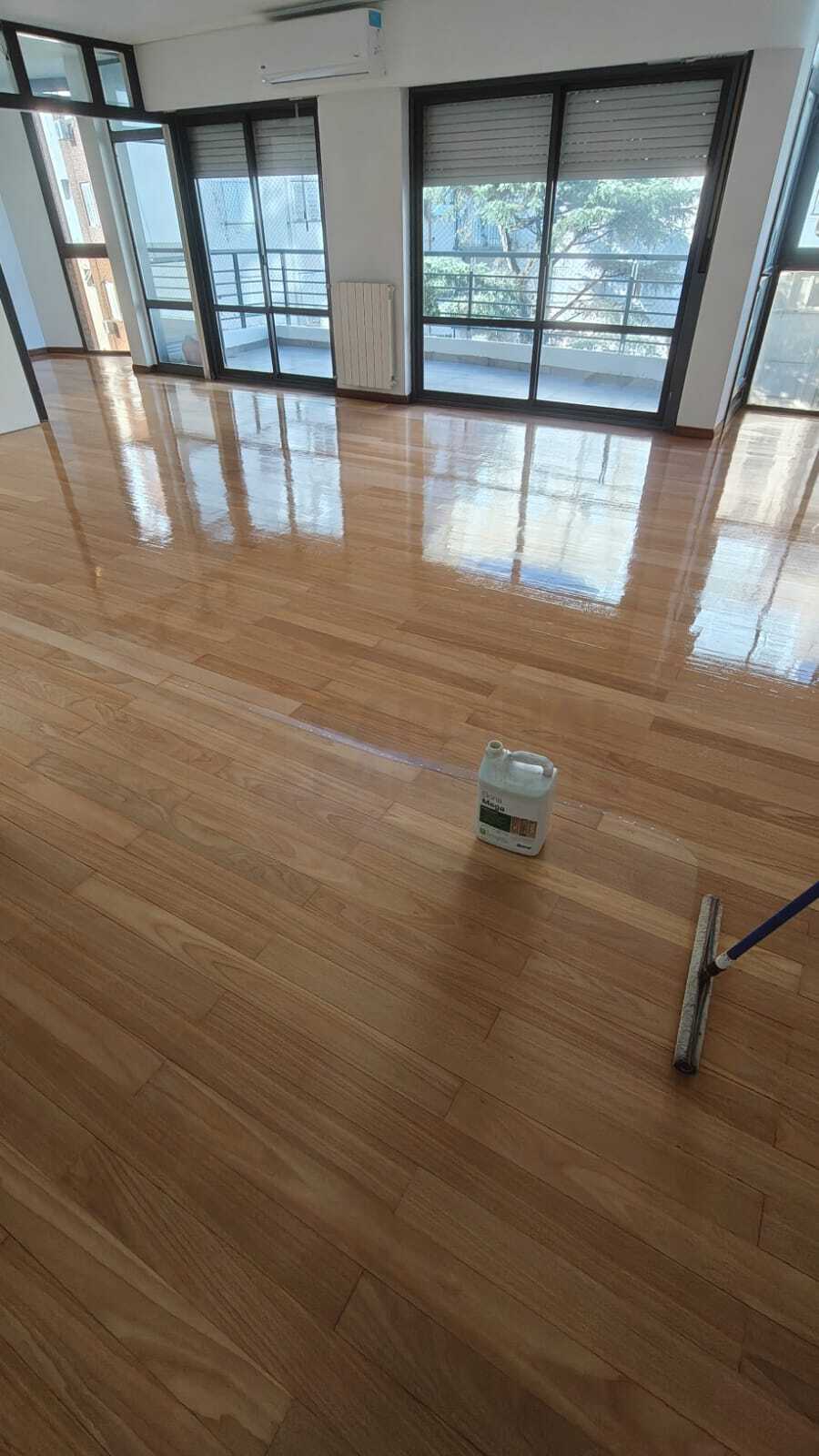 Piso de madera trabajado por Cardinal Parquets - Rosario, Funes, Fisherton